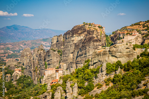 Vue sur les météores et ses monastères