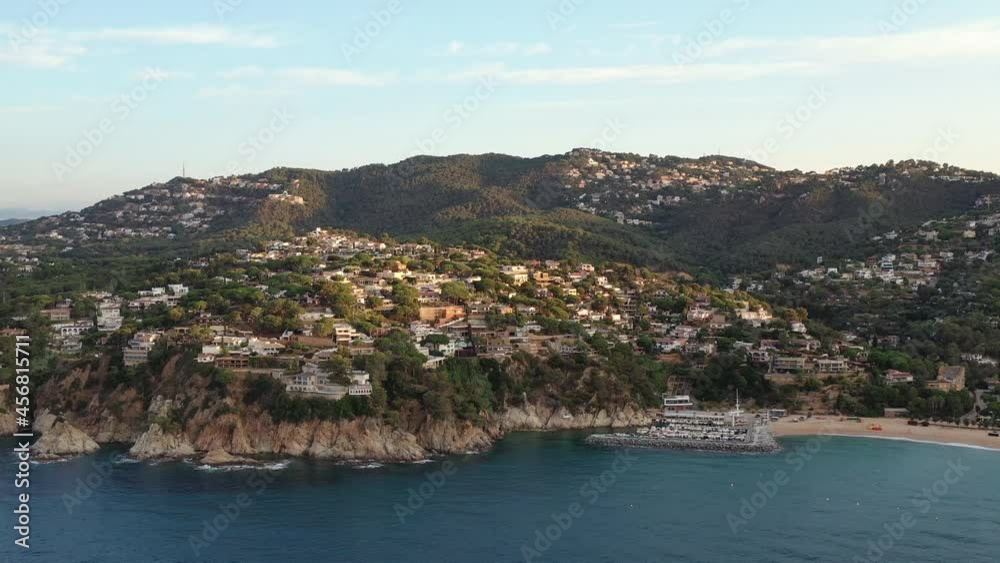 Vue aérienne de Lloret de mar sur la costa brava en Espagne Vue aérienne de Lloret de mar sur la costa brava en Espagne