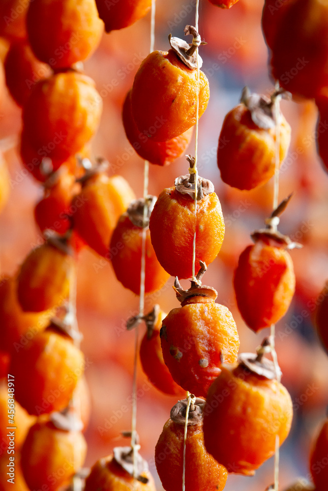 吊るし柿干し柿秋の風物詩柿渋柿干す秋素材庫相片| Adobe Stock