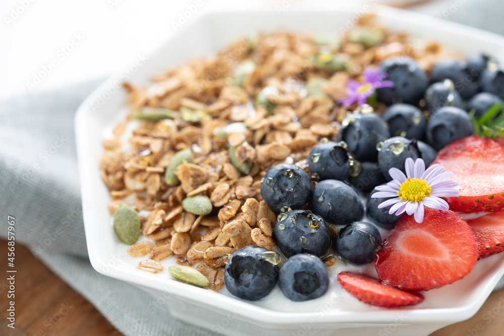 granola yogurt blueberry peach breakfast in morning healthy diet granola yogurt blueberry peach breakfast in morning healthy diet