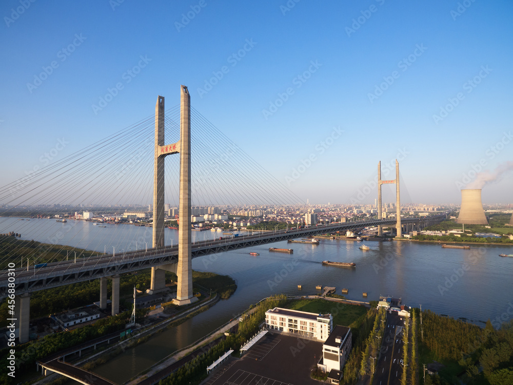 Obraz premium Minpu Bridge over Huangpu River