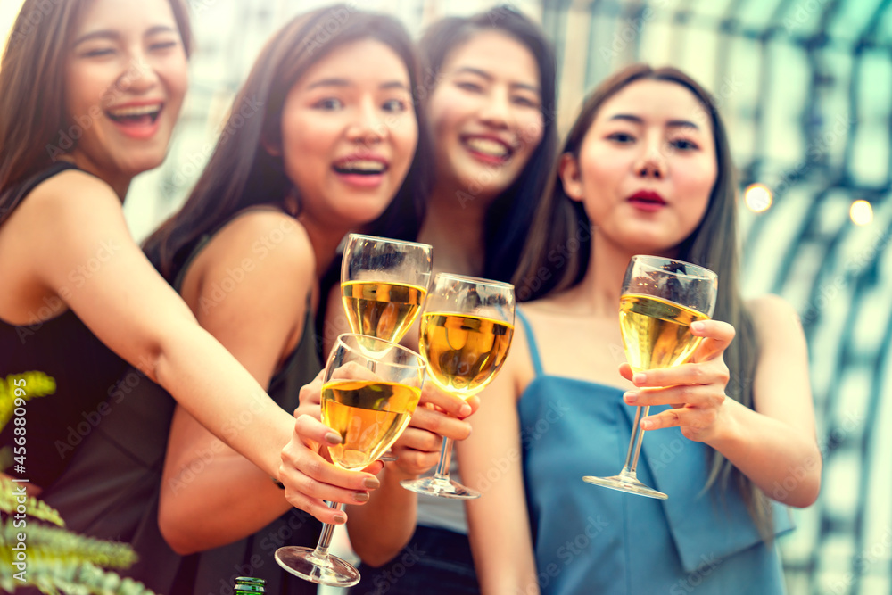Party time start. Happy people toasting with champagne flutes. Multiethnic friends congratulating each other with new year. Celebration holiday concept, holiday background. selective focus Party time start. Happy people toasting with champagne flutes. Multiethnic friends congratulating each other with new year. Celebration holiday concept, holiday background. selective focus