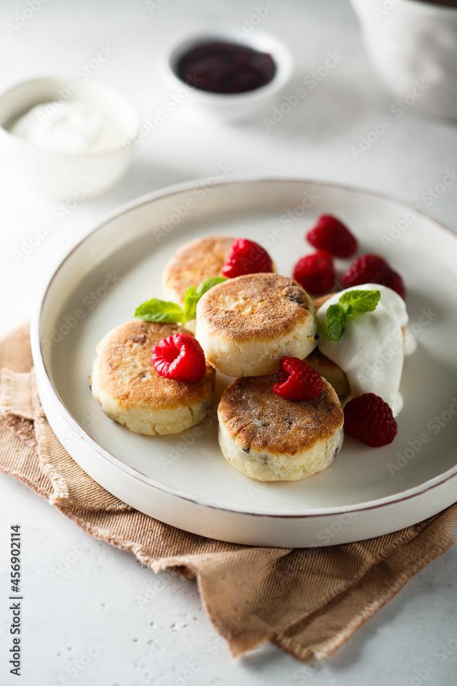 Traditional homemade cheese cakes or syrniki Traditional homemade cheese cakes or syrniki