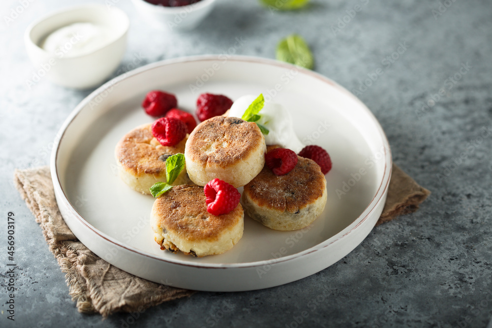 Traditional homemade cheese cakes or syrniki Traditional homemade cheese cakes or syrniki
