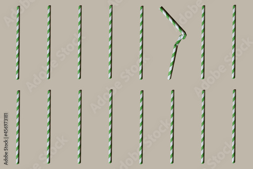 straw pattern with one broken