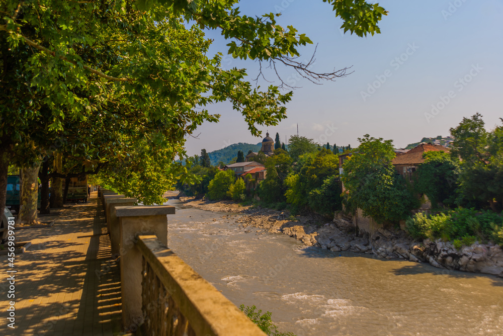 KUTAISI, GEORGIA: Landscape with a view of the Rioni river and traditional Georgian houses in Kutaisi.