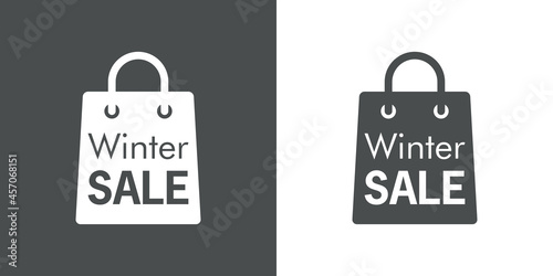 Regalos de Navidad. Logotipo con silueta de bolsa de la compra con texto Winter Sale en fondo gris y fondo blanco