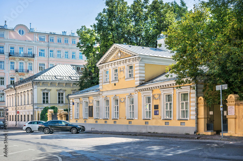 Herzen Museum in Sitsev Vrazhek Lane in Moscow on a summer morning