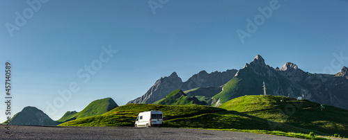 Camper Van am Col d'Aubisque