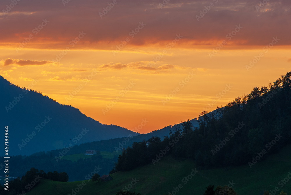 Obraz premium Beautiful landscape of Schwyz after sunset in the beginning of blue hour