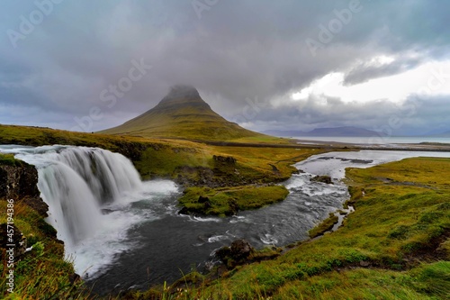 Waterfall in Iceland © Luis