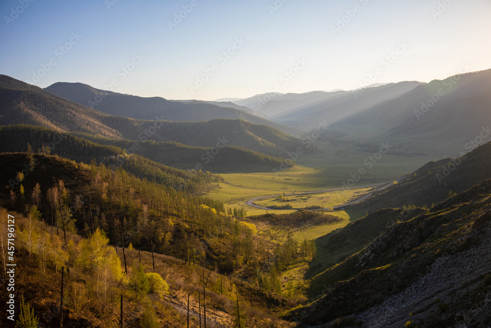 Fototapeta premium Altai pass Chike-Taman at sunset