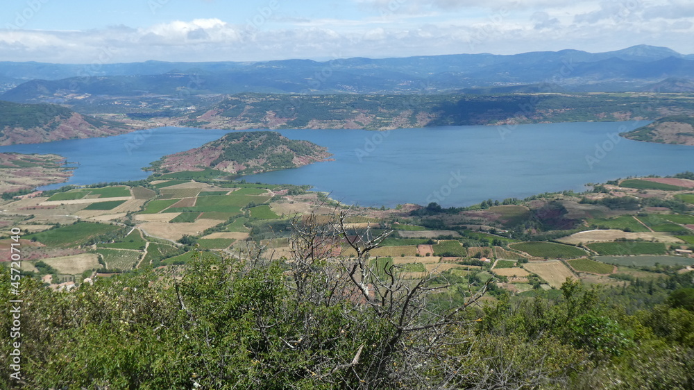 lac du Salagou