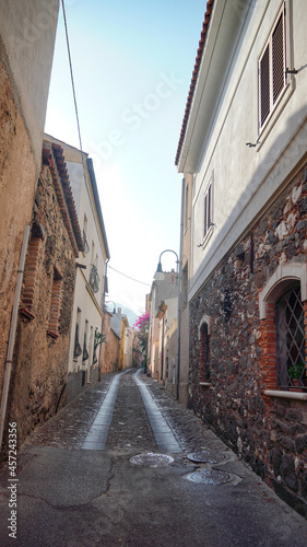 Fototapeta Naklejka Na Ścianę i Meble -  narrow street in old town