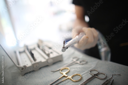 dental instruments arrangement and applications