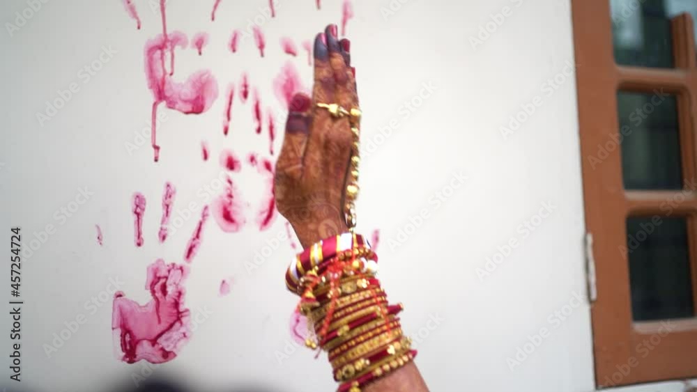 Indian Bride Handprint On Wall Ritual Hindu Wedding Tradition Close Up Vídeo De Stock Adobe Stock 3822