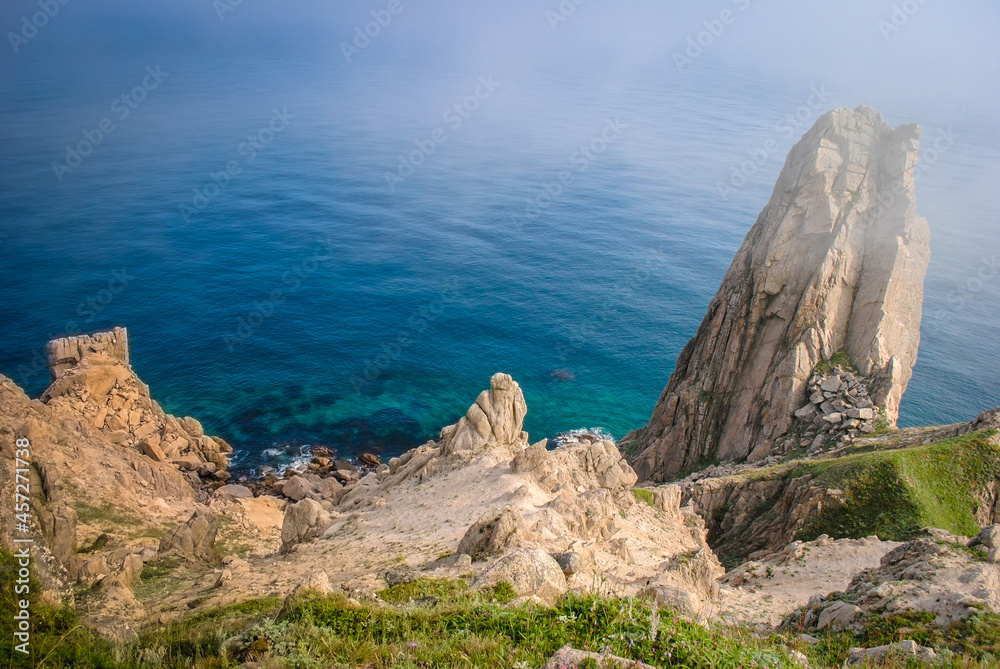 Stunning views from the cliff to the sea. (Preobrazheniye, Primorsky Territory)
