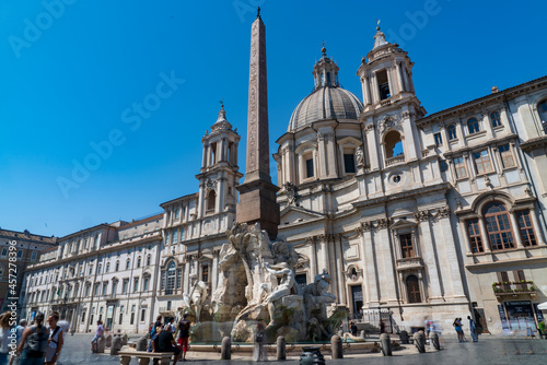 Piazza Navona, huge square in Rome, amazing monuments © Matteo