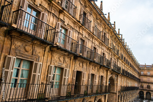 facade of the historic building of Plaza Mayor of Salamanca. © Analisisgadgets