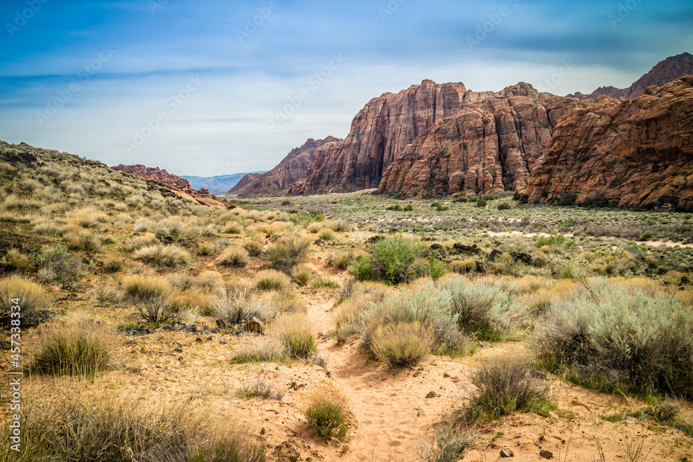 Mountain Ridges in Snow Canyon State Park, Utah Mountain Ridges in Snow Canyon State Park, Utah