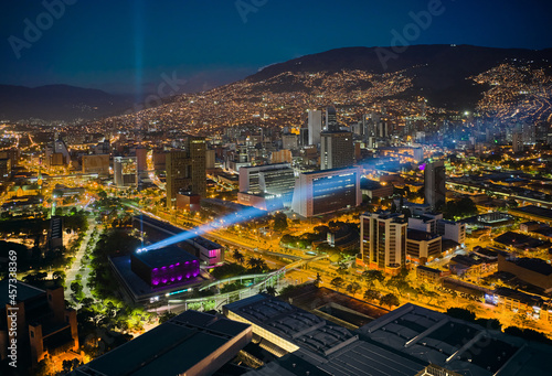 Centro de Medellín Plaza Mayor La luz de la Esperanza