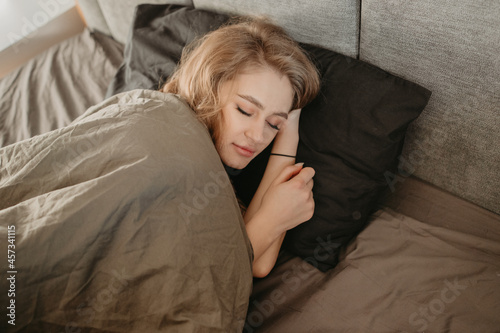 Bild auf Leinwand beautiful girl sleeping in bed