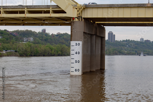 Water level meter on the Daniel Carter Beard Bridge on the Ohio River. photo