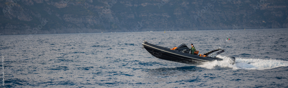 Fototapeta premium boat on the lake