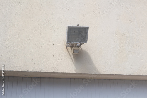 Εκτύπωση καμβά Outdoor floodlight on the wall of an house