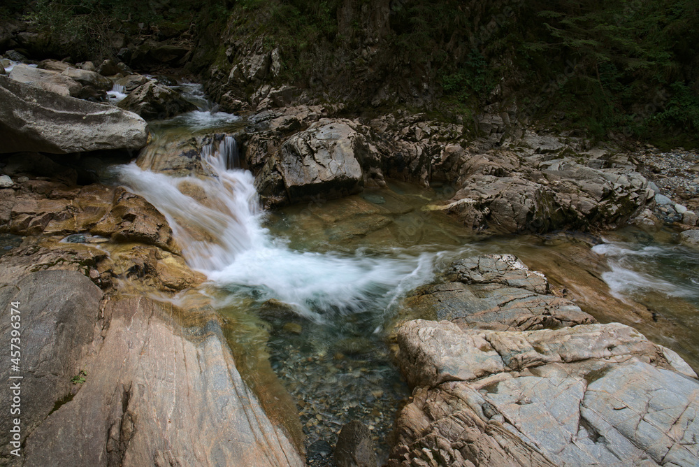 Fototapeta premium Scenic adventure path around Groppensteinschlucht waterfalls area