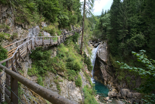 Scenic adventure path around Groppensteinschlucht waterfalls area