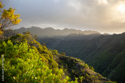 Enchanting morning view of a mountain range in O'ahu, Hawai'i