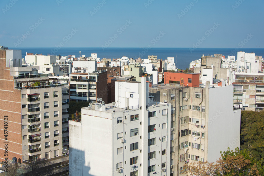 Vista aérea panorámica de Montevideo, Uruguay