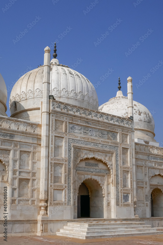 Facade detail of beautiful white marble Abbasi mughal style mosque outside Derawar fort in Cholistan desert, Bahawalpur, Punjab, Pakistan