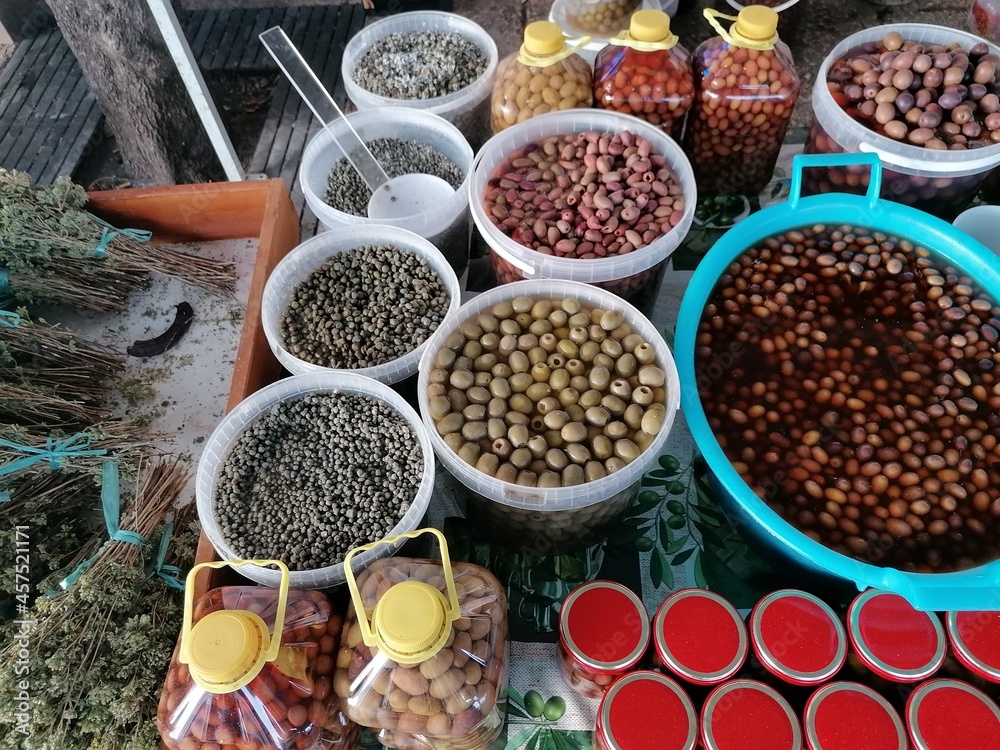 Olives, food market.