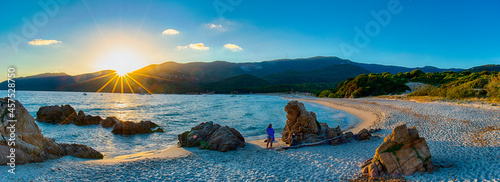 Sonnenuntergang am Plage de Cupabia in Korsika