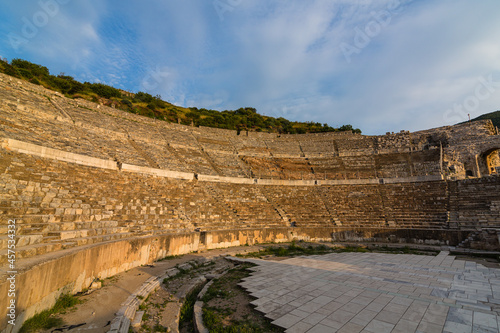 トルコ エフェソスの古代都市遺跡にある大劇場
