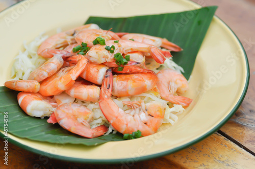 grilled shrimp or grilled prawn © jobrestful