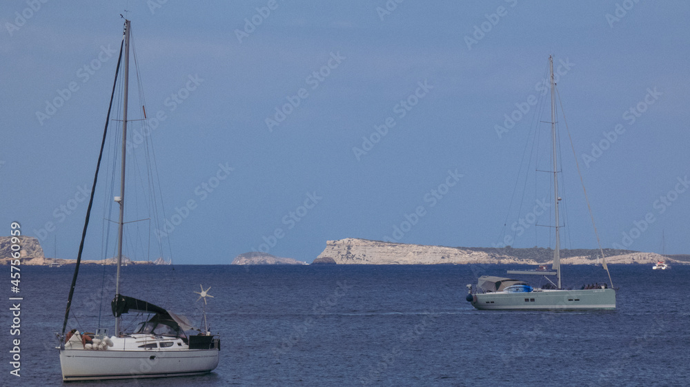 Fototapeta premium ships on a calm blue sea