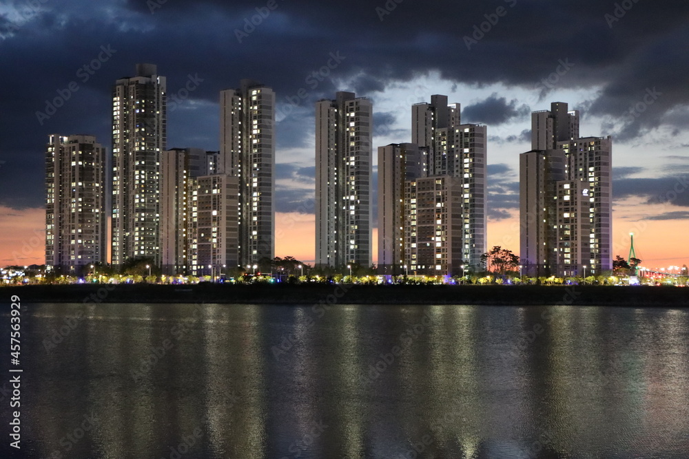 Fototapeta premium Hill State lake Songdo 3rd night View, Incheon South Korea