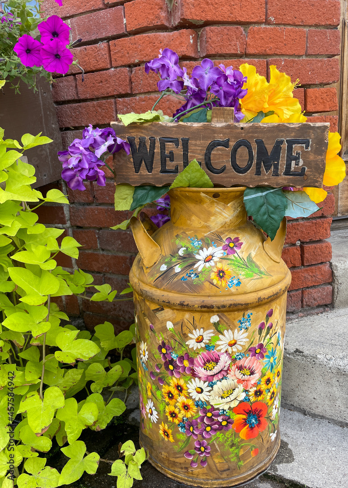Welcome Flower Pot, Leavenworth WA Sept 2021 Welcome Flower Pot, Leavenworth WA Sept 2021
