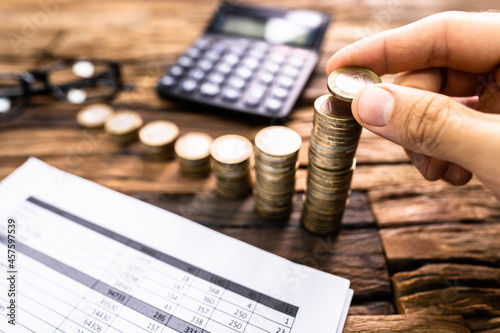 Εκτύπωση καμβά Paying Income Tax And Raising Money