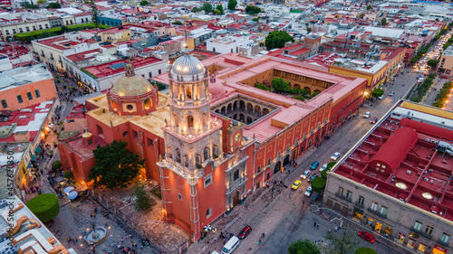 El centro de Santiago de Querétaro desde el cielo.