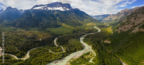 Elevated panoramic view of the breathtaking mountainous landscape in Tweedsmuir (South) Provincial Park