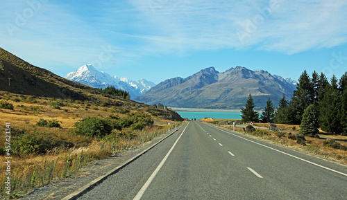 Scenic road to Mt Cook - New Zealand