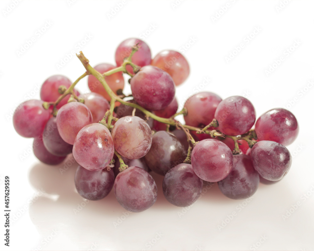 Fresh red wine. Grapes with a sweet and sour taste contain lots of vitamin A which is useful for preventing premature aging and maintaining a healthy brain. Can be eaten directly or made into juice. Fresh red wine. Grapes with a sweet and sour taste contain lots of vitamin A which is useful for preventing premature aging and maintaining a healthy brain. Can be eaten directly or made into juice.