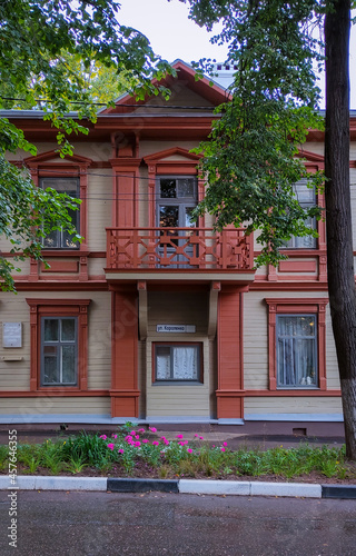 beautiful old wooden house in Nizhny Novgorod © Igor
