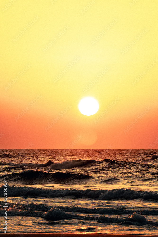 日本海の夕日