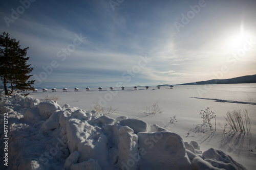 winter entertainment outdoor recreation Baikal winter lake © Мэрин И