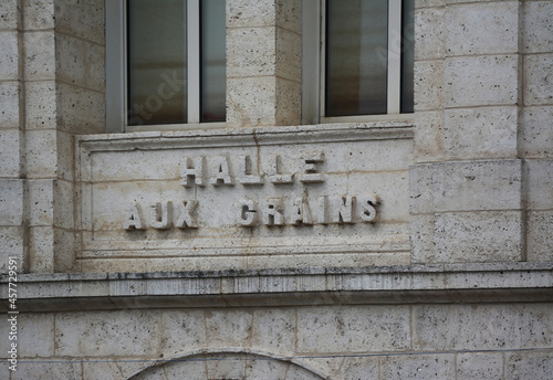 La Rochefoucauld en Angoumois, département Charente, région Nouvelle Aquitaine, France : La Halle aux grains.